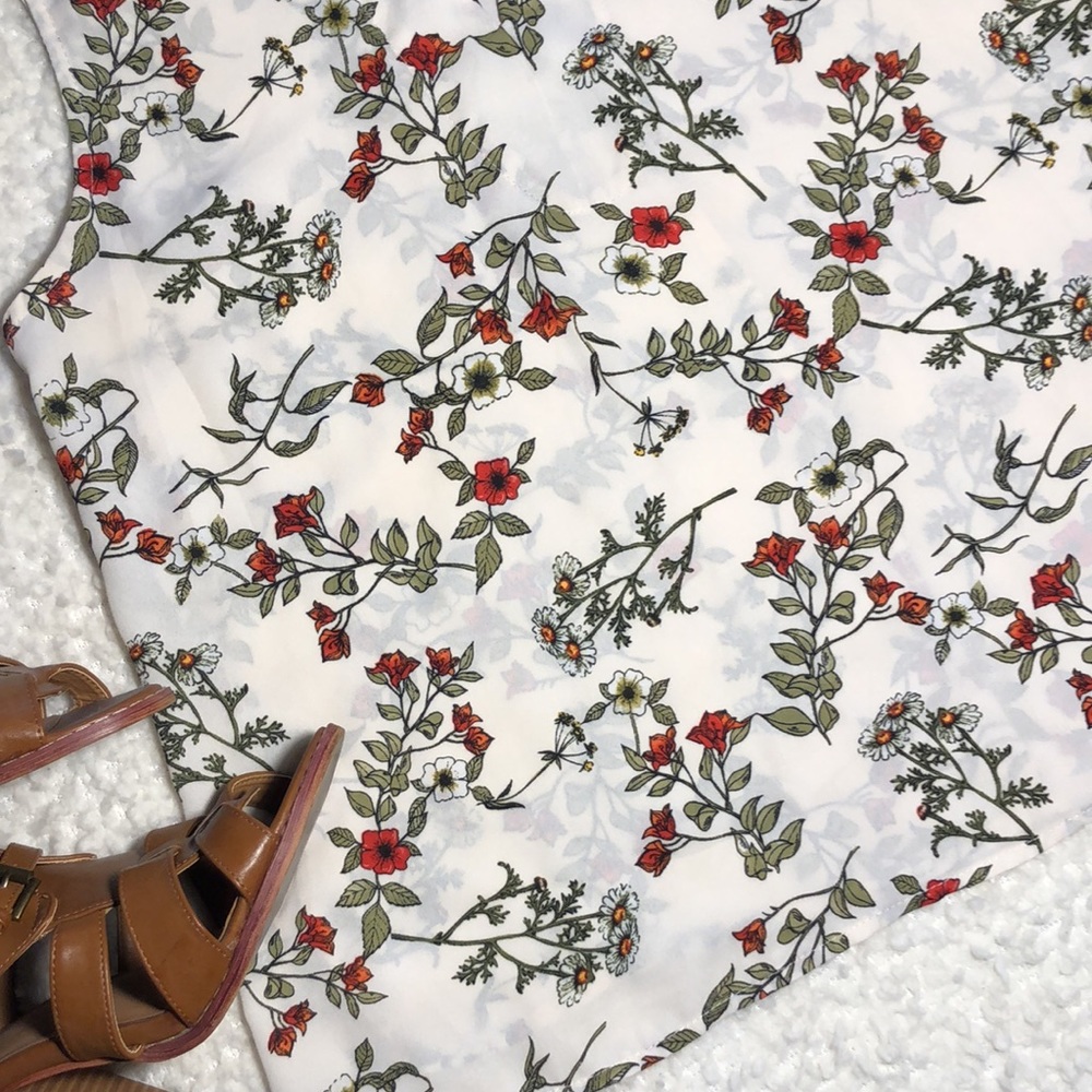Paper‎ Crane High Neck Floral Tank
